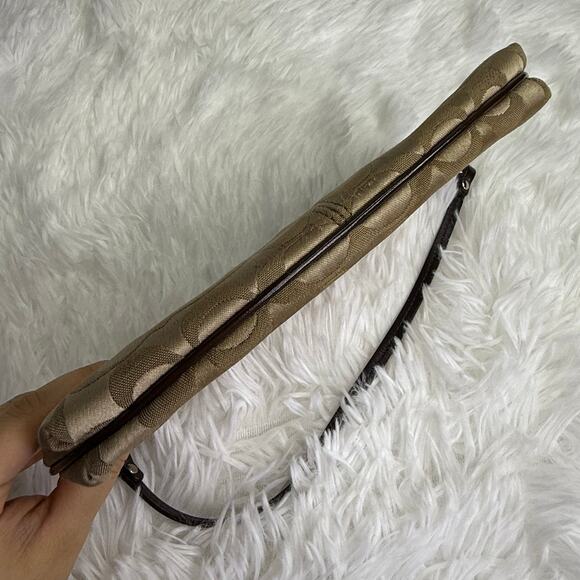 y2k COACH Brown Signature Canvas Wristlet - Picture 3 of 8